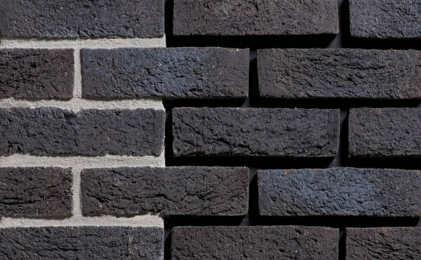 Кирпич ручной формовки ENGELS ZWART BLAUW BEZAAGSELD